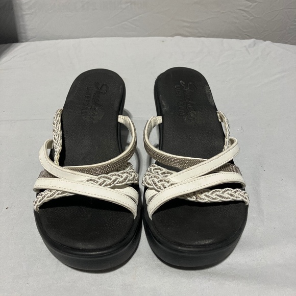 Sketchers - Picture 1 of 2